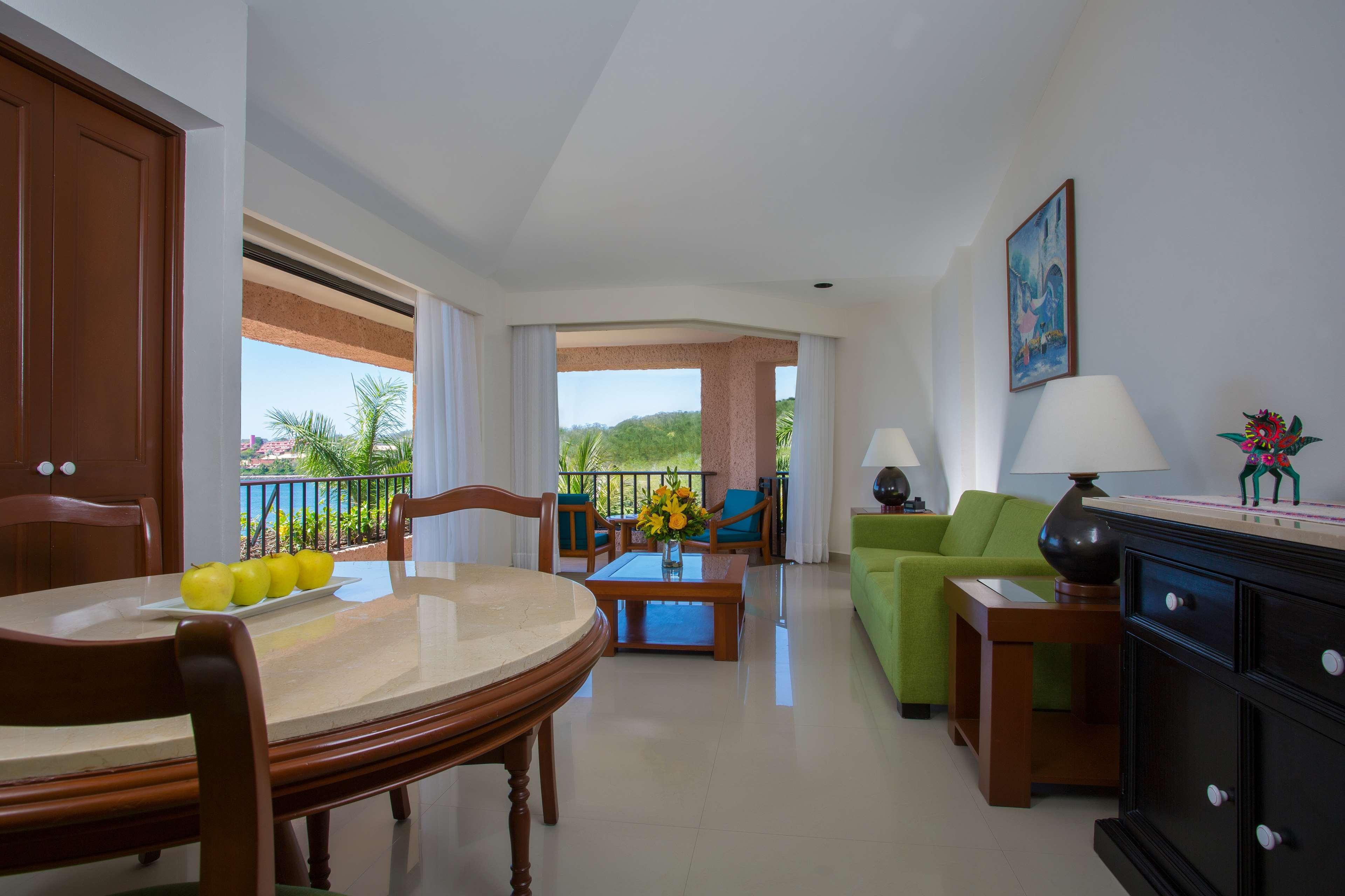 Barceló Huatulco Resort 5*